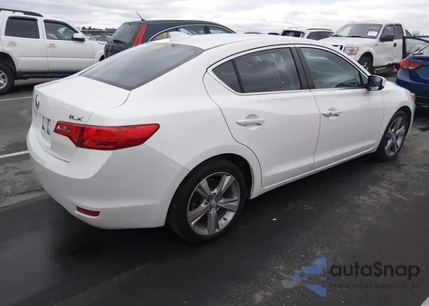 2014 Acura Ilx 2.0L z USA, uszkodzony, nr VIN 19VDE1F79EE009610